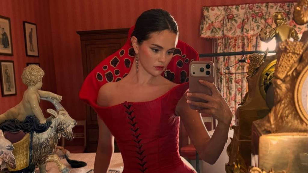 Selena Gomez's Tiny Micro Minidress Nearly Disappears Beneath Her Blazer