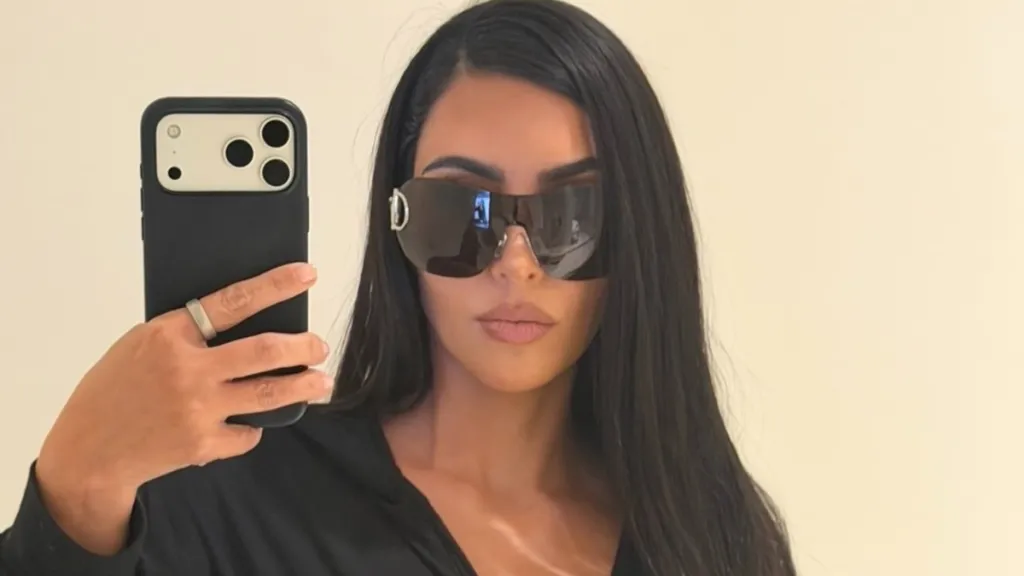 KIM KARDASHIAN