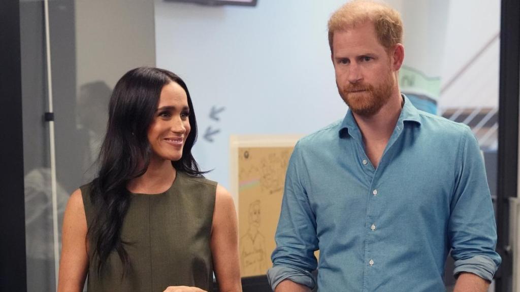 Prince Harry & Meghan Markle's Royal Rift May Be Hurting Them in an Unexpected Way — Expert