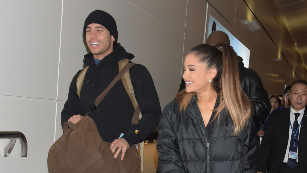 Ariana Grande Wastes Zero Time Getting Inked for Ricky Álvarez