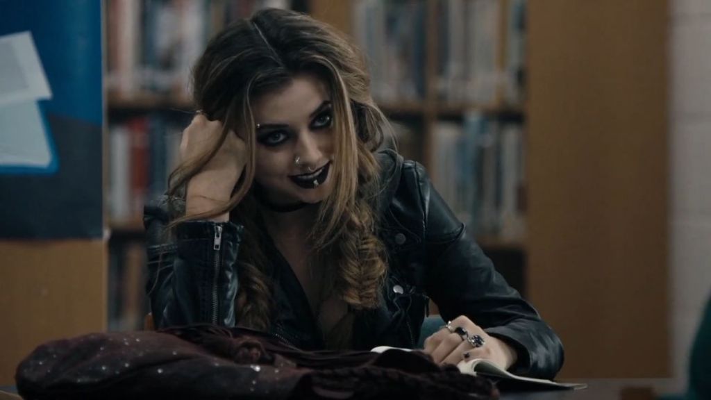 Kevin Bacon's New Horror Movie Adds Scream Star Giorgia Whigham