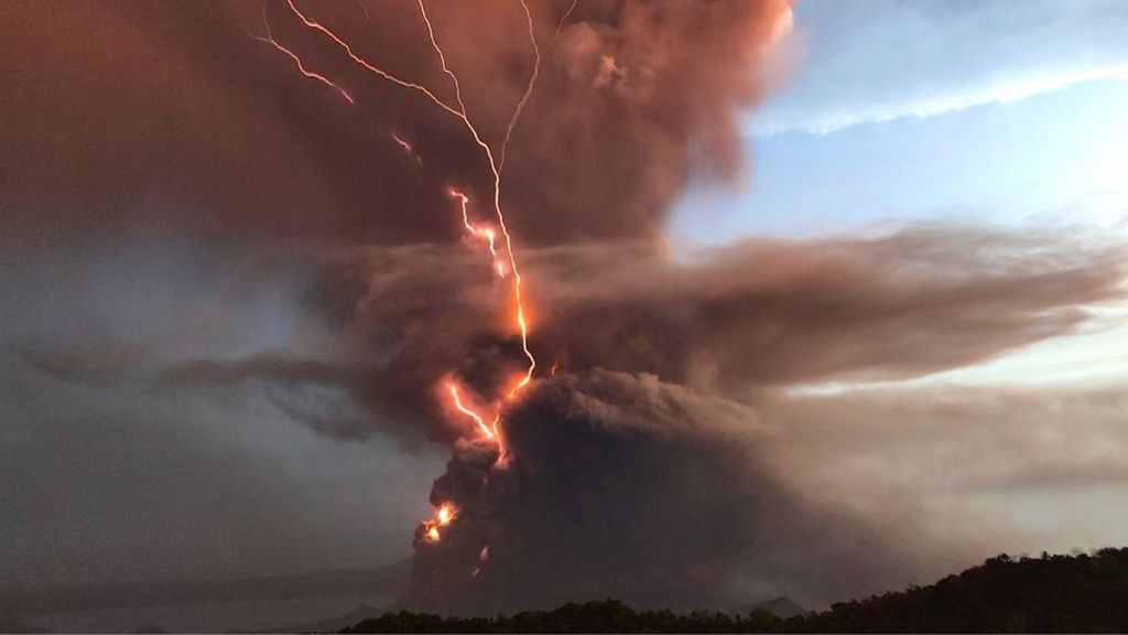 US Tourist Dies After Lightning Strike While Hiking Active Volcano in Italy