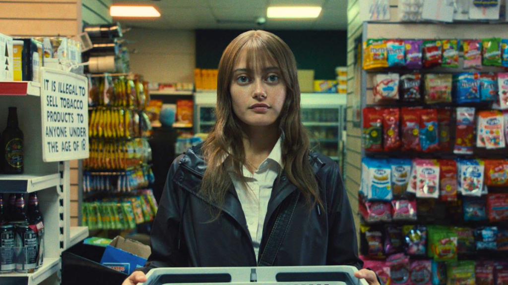 Ella Purnell Is Back & Murdering People Again in First Sweetpea Season 2 Trailer