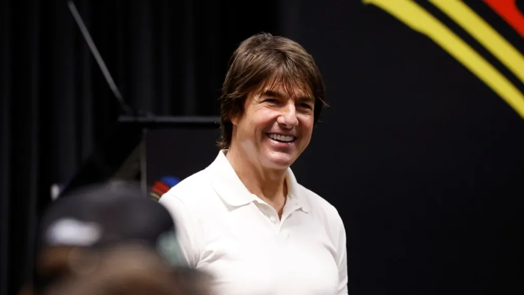 Tom Cruise Crashes NASCAR Meeting After Huge Days of Thunder 2 News