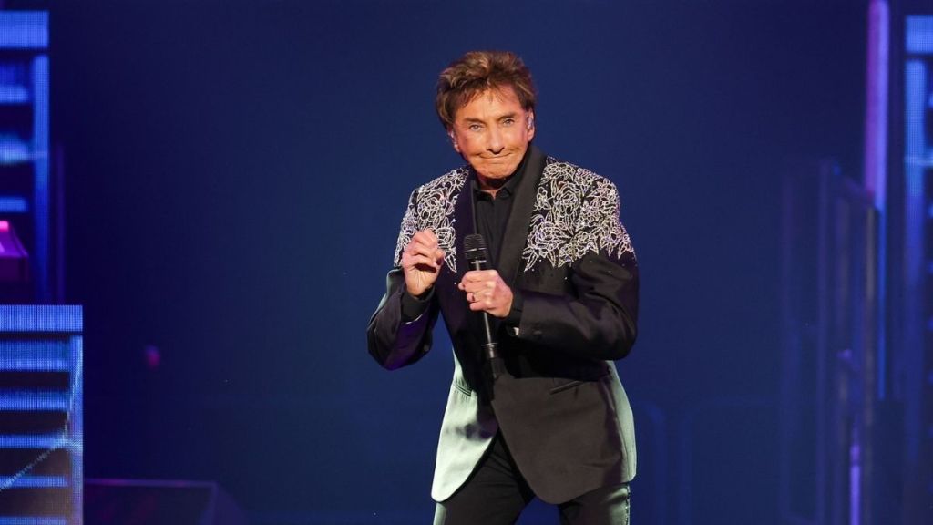 Barry Manilow Fans Left Waiting After Last-Minute Lexington Concert Cancellation