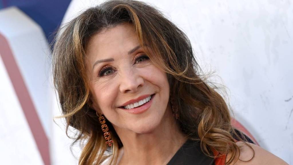 SNL Fan-Favorite Cheri Oteri Didn’t Feel She Deserved Her Breast Cancer ‘Win’