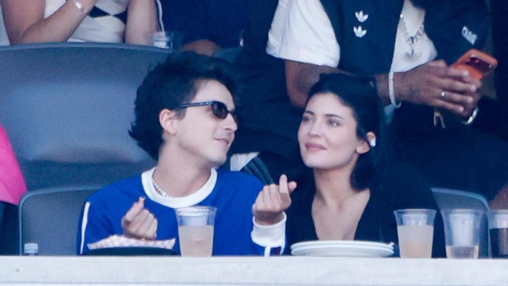 Kylie Jenner and Timothée Chalamet Aren't Ready to Take the Next Step — Source