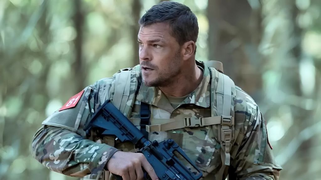 Alan Ritchson Cast in Netflix Heist Movie After War Machine Win, First Details Revealed