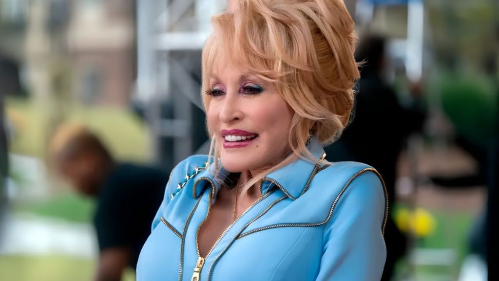Dolly Parton: CNN Apologizes for Including Impersonator in Tribute Montage