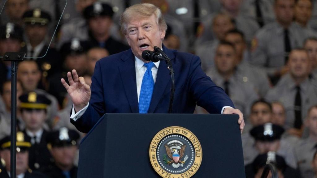 Donald Trump's Close Ones Are 'Not Happy' As He Reunites With His Old Nemesis