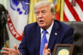 Donald Trump’s New Photos Has Everyone Saying the Same Thing About His Hand