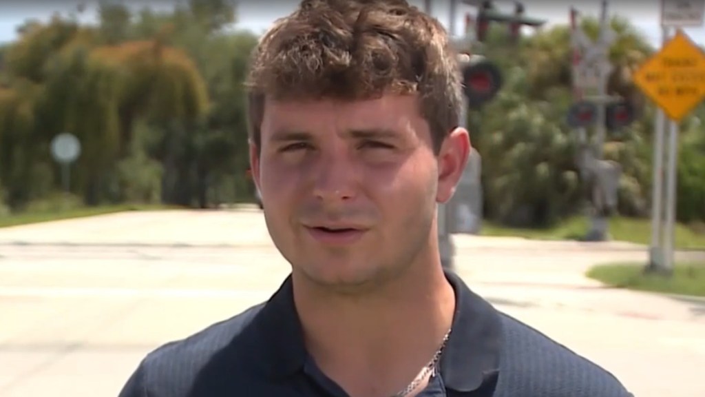 Intense Video Young Man Saving Rescue Woman SUV Struck Train Railroad Crossing Florida