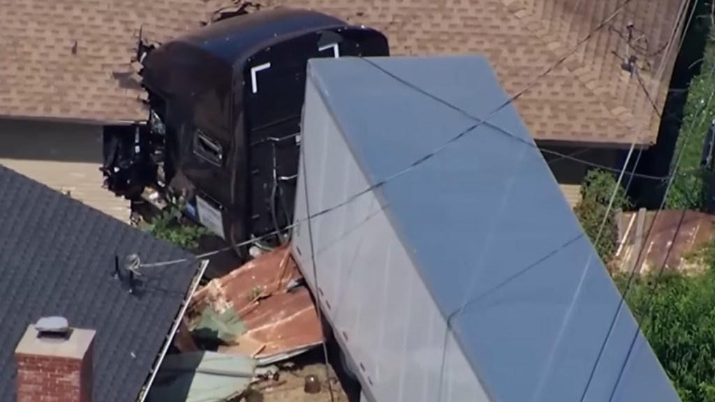 Trailer Truck Crashes Family Home Triggering Evacuation Gas Leak Oklahoma City