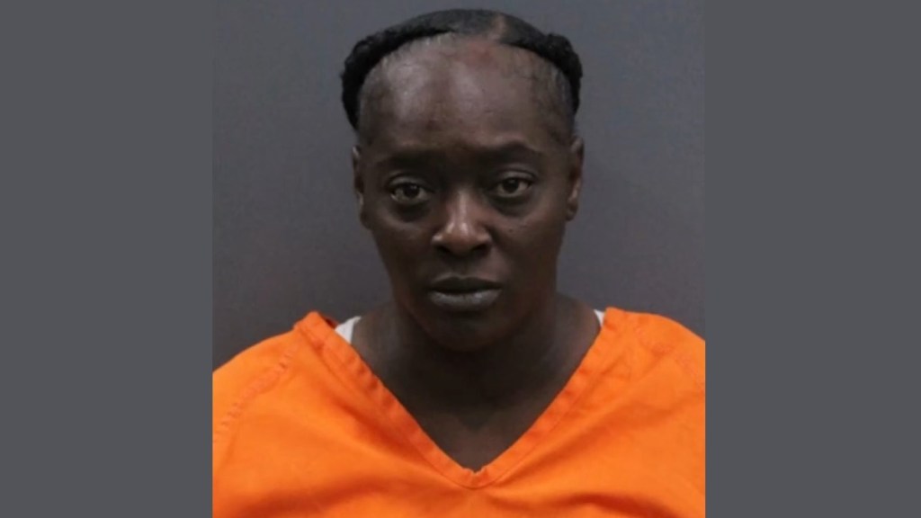 Woman Tells Cop Petty Stuff Arrest Drug Possession Police Florida