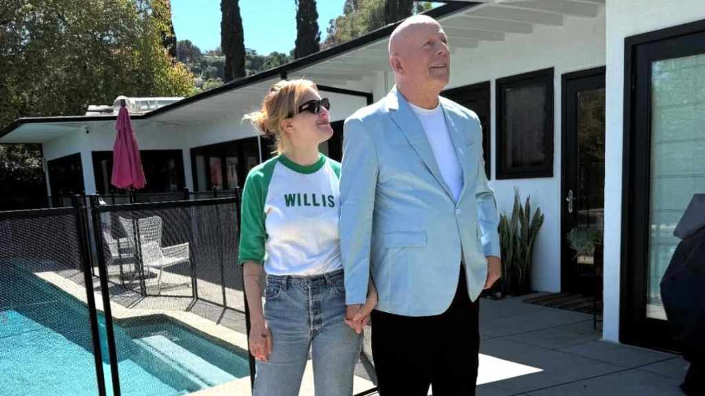 Bruce Willis’ Rare New Photo Captures a Tender Moment With Daughter Tallulah Willis
