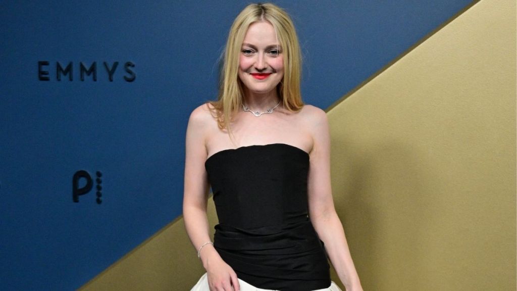 Dakota Fanning’s Strapless Gown Is Cut Almost Too Low to Ignore