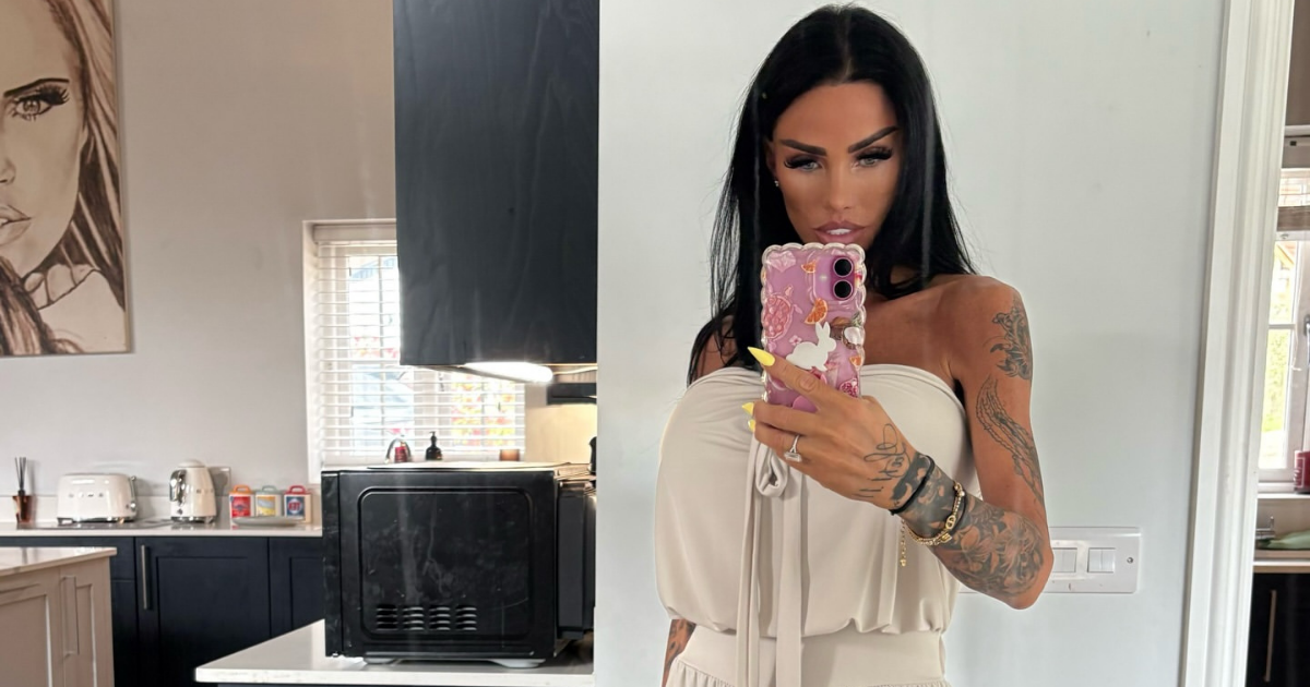 Katie Price Ditches Wedding Ring to Party Wildly in Skimpy Outfit
