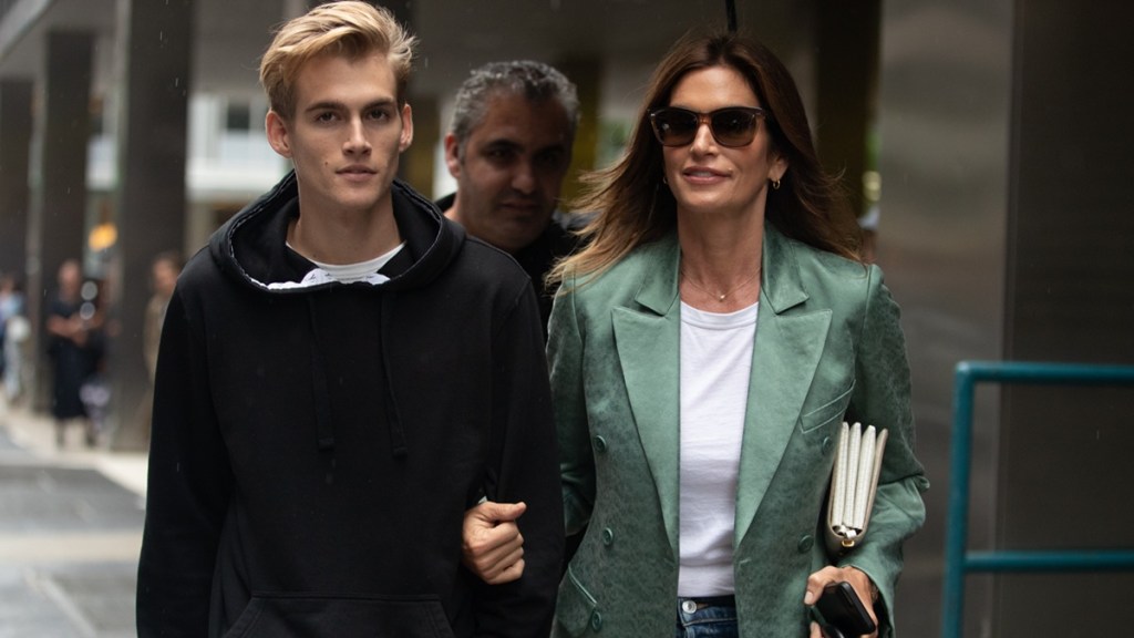 cindy crawford presley gerber