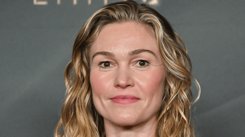 Julia Stiles receives a playful apology from Juilliard while competing on Dancing With the Stars.