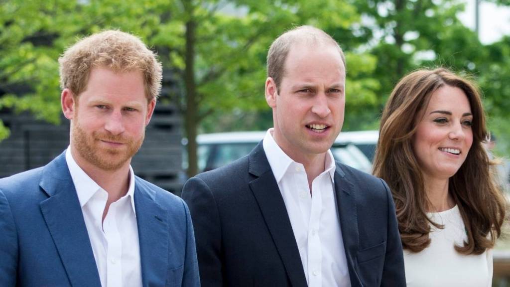 One Royal Member Is Caught Between William and Harry’s Royal Rift — Source