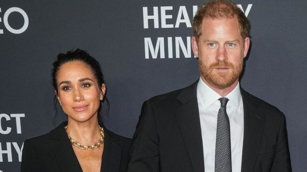 Meghan Markle & Prince Harry's 'Worst Fear' in UK Isn't the Royal Family — Source