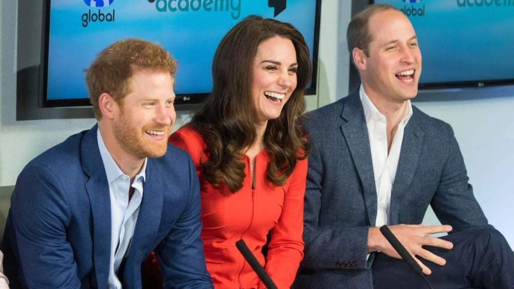 Prince Harry’s ‘Nouveau Royal’ Act Gets Upstaged by William & Kate — Expert