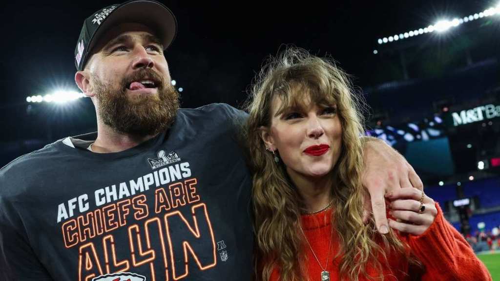 Taylor Swift & Travis Kelce's Dog Has a Name — Report