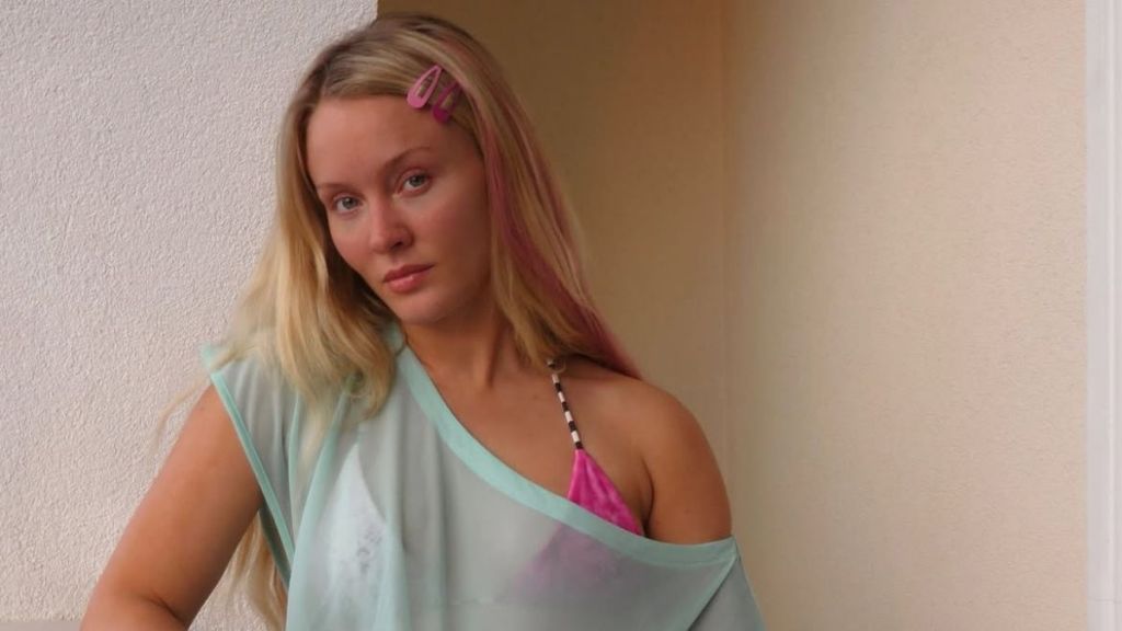 Zara Larsson Grabs Her Curves in Teeny Tiny Barely-There Shorts