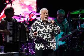 Tom Jones Posts Stern Statement After Being Fired From The Voice for Younger Coach