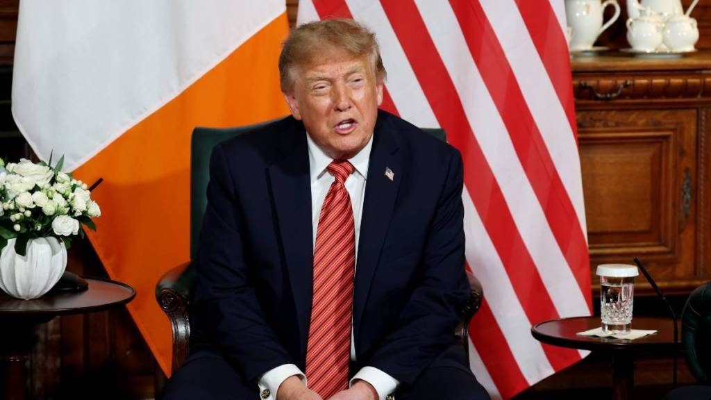 Donald Trump Says AI Only Needs One 'Guardrail' & It's Not What You'd Expect