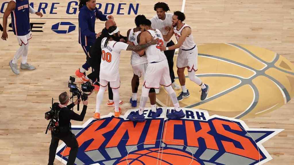 Knicks Hit Pause on Ticket Sales After Very Costly Mistake