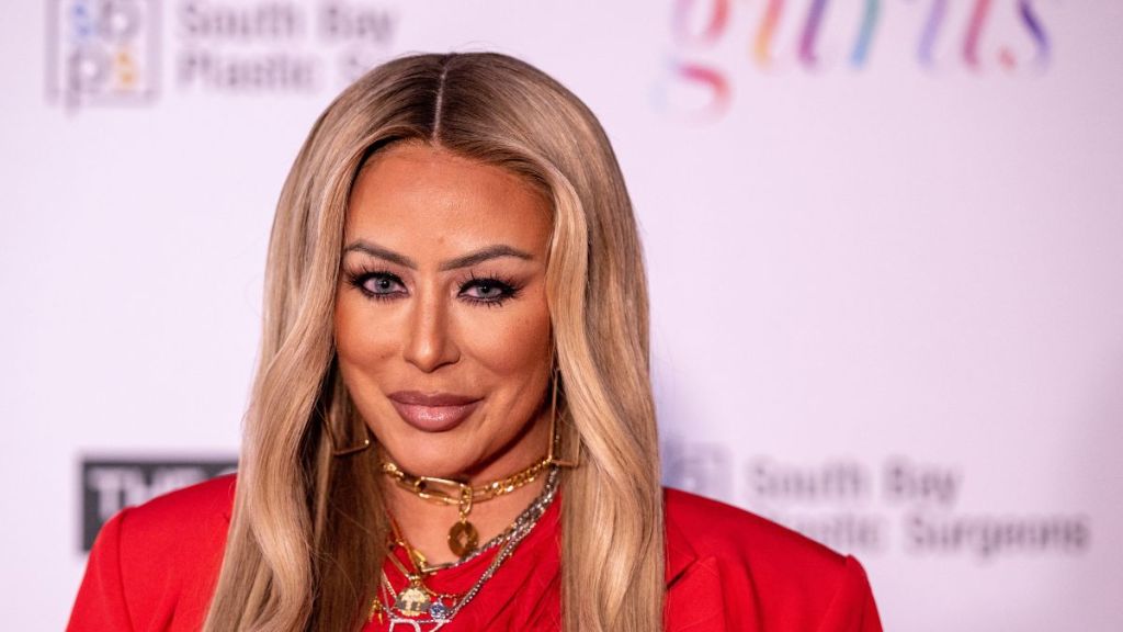Aubrey O’Day Drops ‘Bag of Colorful Pills’ Claim as Diddy’s Ex-Staffer Joins Usher’s Camp