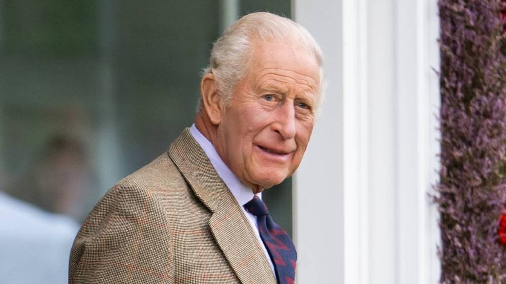 King Charles’ Guards Mark 9/11 With Powerful Buckingham Palace Tribute