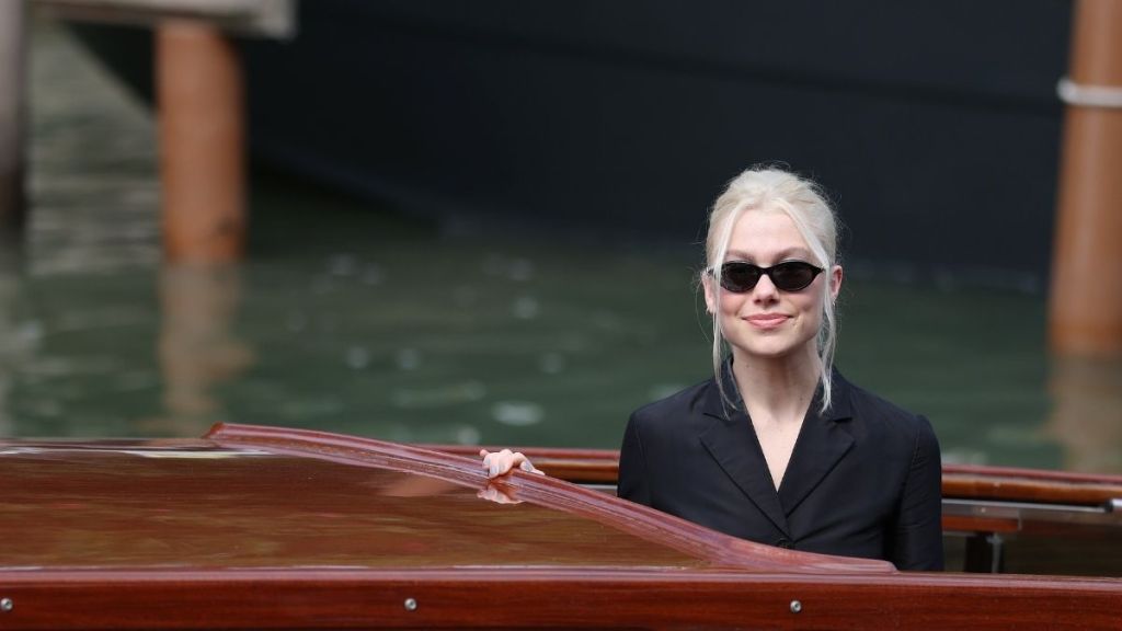 Phoebe Bridgers Sparks Viral Reaction With One Unexpected Venice Detail