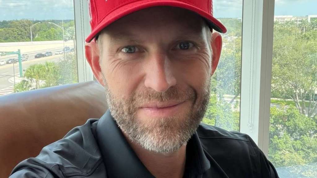 Donald Trump's Son Eric Wearing 'Lake America' Hat Has Everyone Saying the Same Thing