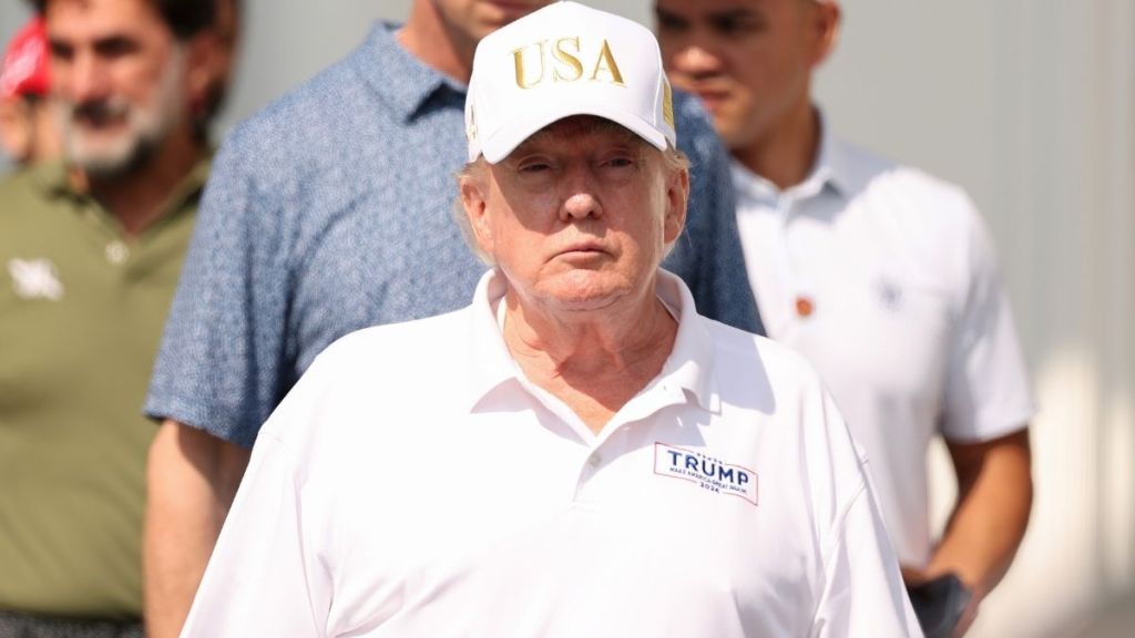 Donald Trump’s Labor Day Golf Weekend Includes His Ever-Present Aide