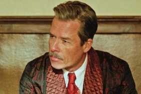 Guy Pearce Holds Someone Hostage in an Irish Pub in Intense New Thriller Movie Bottle