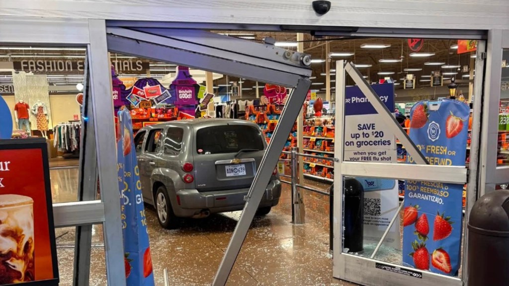 Man Drive Chevy Grocery Store Kroger's Upset Closed Doors Bathroom Texas