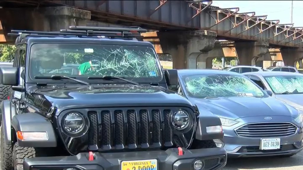 Man Shatters 80 Car Windshields Without Anyone Noticing It Virginia
