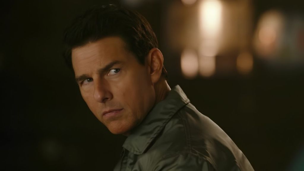 Tom Cruise Pays Emotional Tribute to Kyle Busch During Daytona Appearance
