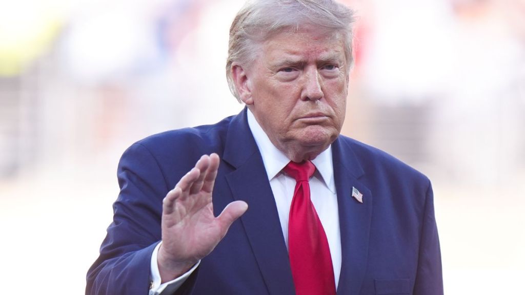 Donald Trump Is Posting More Than Ever, but Truth Social Users Are Vanishing