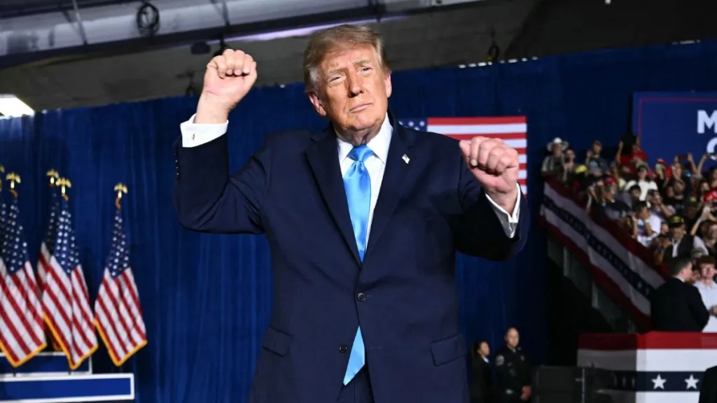 Rock Legend Has 2 Brutal Words for Donald Trump