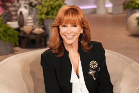 Reba McEntire Says She Still Felt Dolly Parton With Her After Her Death