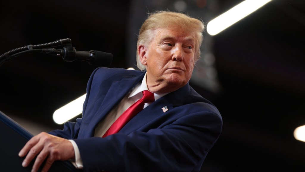Donald Trump Revisits Epstein Ties After Protester Interrupts Ohio Rally