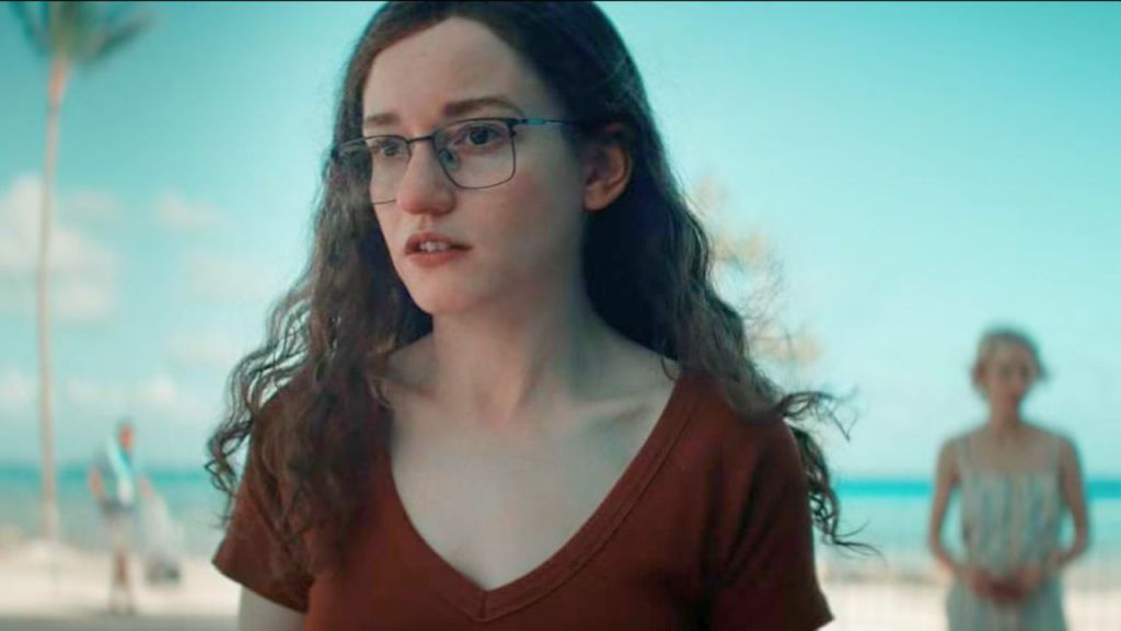 Julia Garner Tries to Build a Cryptocurrency Empire in Netflix’s The Altruists TV Show Trailer