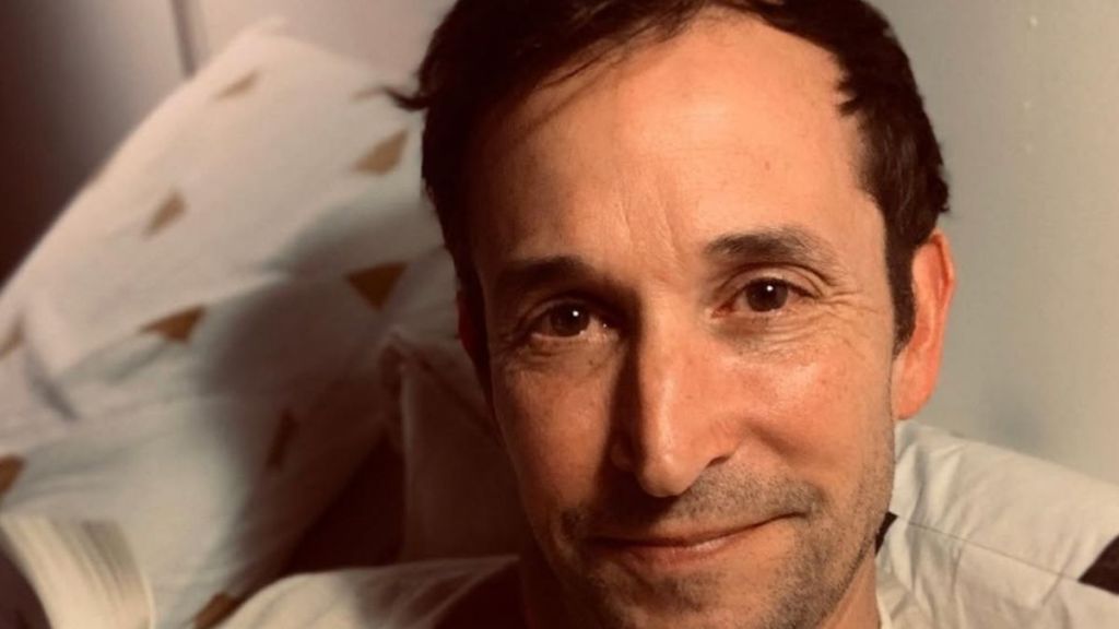 Noah Wyle Didn’t Believe His ‘Sexiest Man Alive’ Title at First