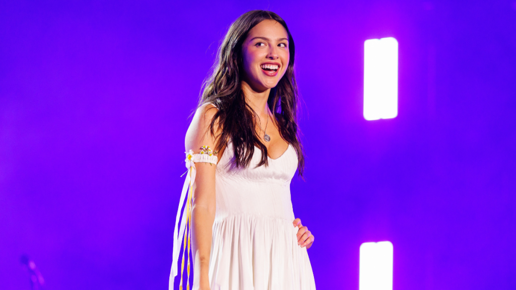 Olivia Rodrigo’s pre-fame encounter at John C. McGinley’s birthday party becomes a funny celebrity story
