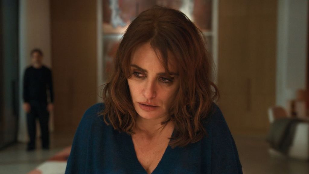 Paul Dano, Penélope Cruz, & Javier Bardem’s Apocalyptic Thriller Movie Gets Tense Trailer