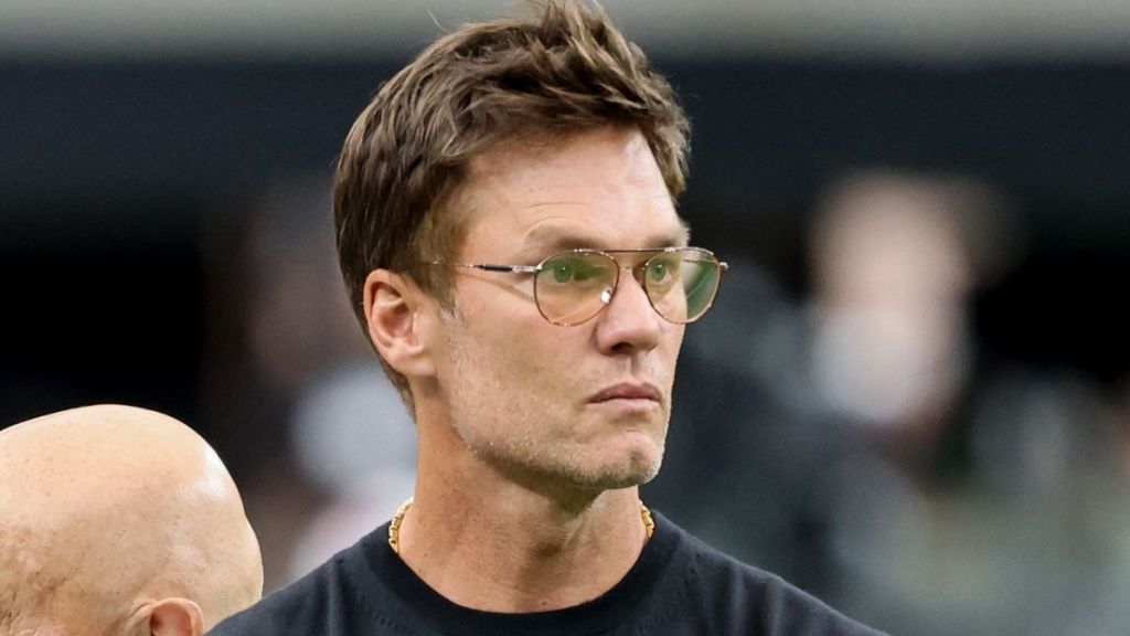 Tom Brady Draws a Firm Line in Candice Swanepoel Romance — Source