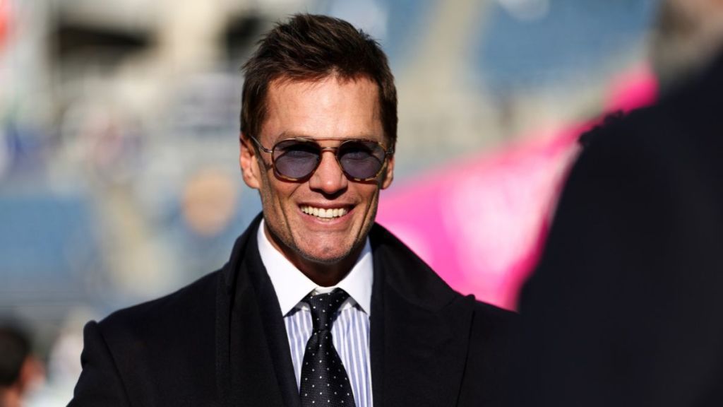 Tom Brady's 'Very Attentive' Side Has Candice Swanepoel Hooked — Source